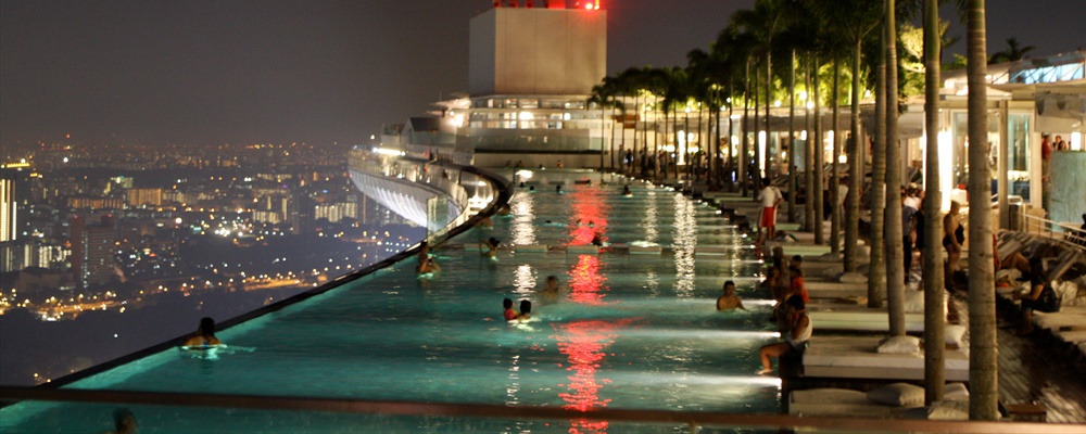 Swimming pool in the sky